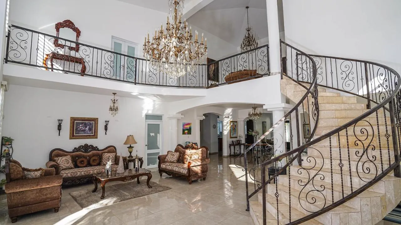 Hacienda Casablanca Moca Villa 0*,